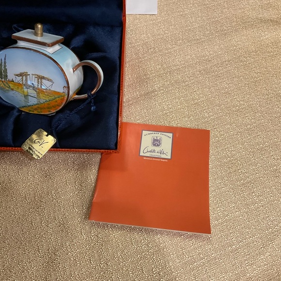 CHARLOTTE DI VITA MINI HAND PAINTED TEAPOT. NUMBERED EDITION H708 - Picture 3 of 6